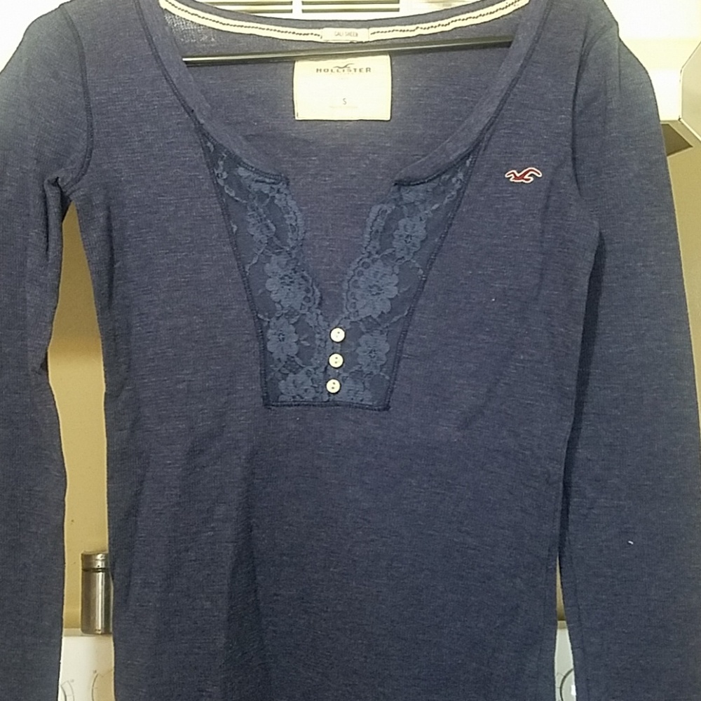 Hollister shirt